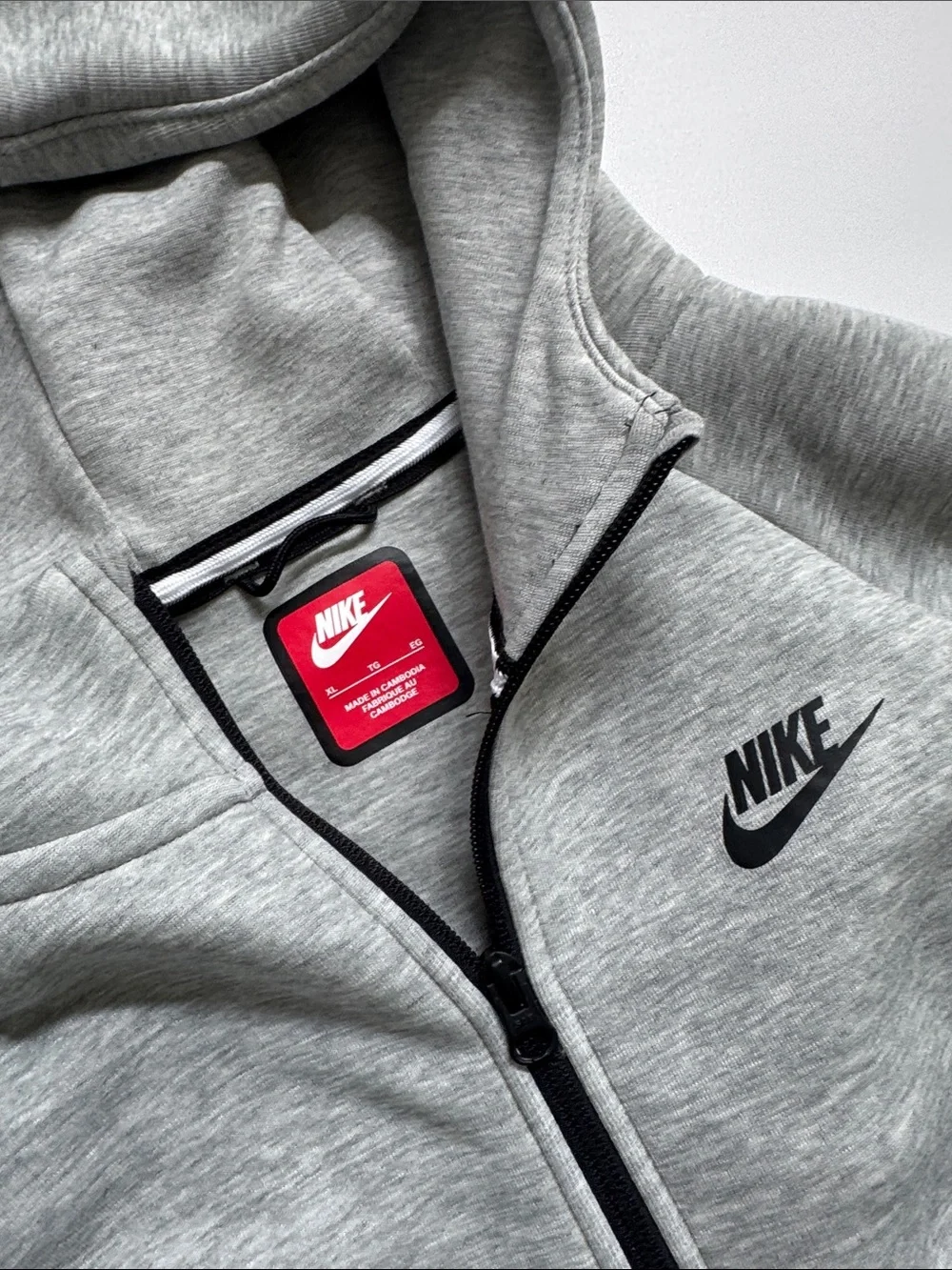 Nike Kids Light Gray Hooded Full-Zip Sweatshirt with Black Trim